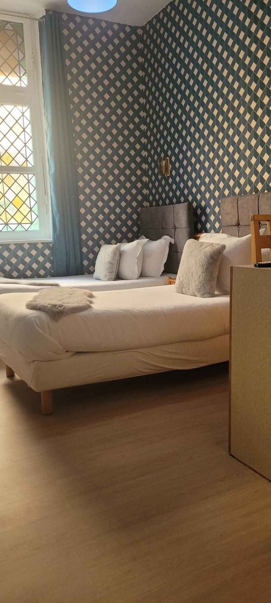 אמיינס Hotel Central Anzac מראה חיצוני תמונה