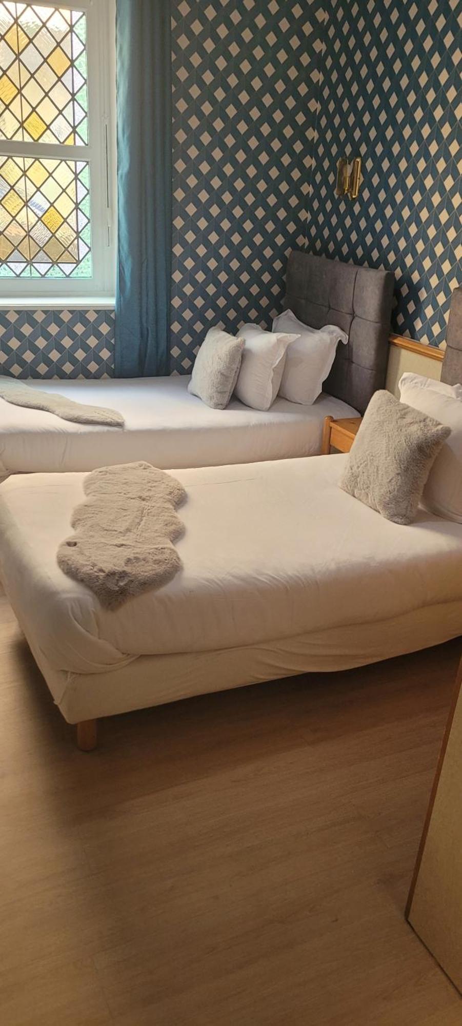 אמיינס Hotel Central Anzac מראה חיצוני תמונה