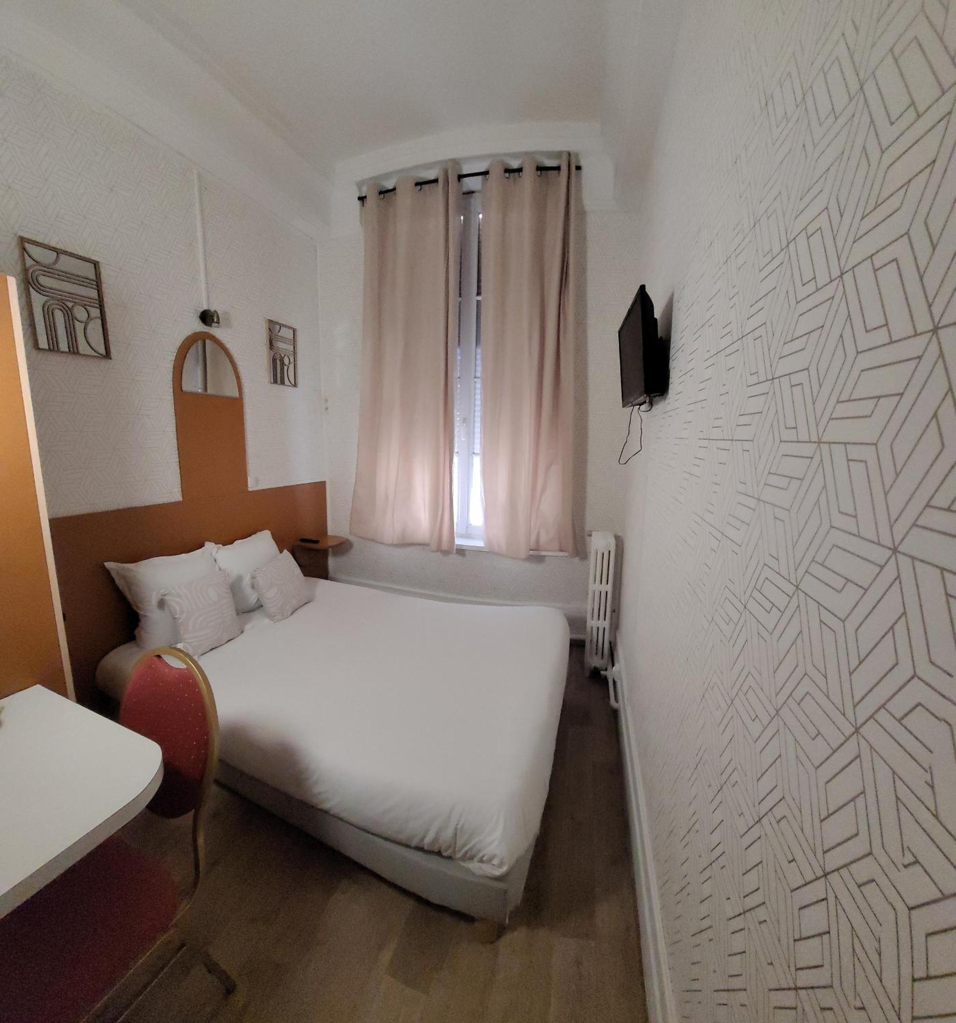 אמיינס Hotel Central Anzac מראה חיצוני תמונה
