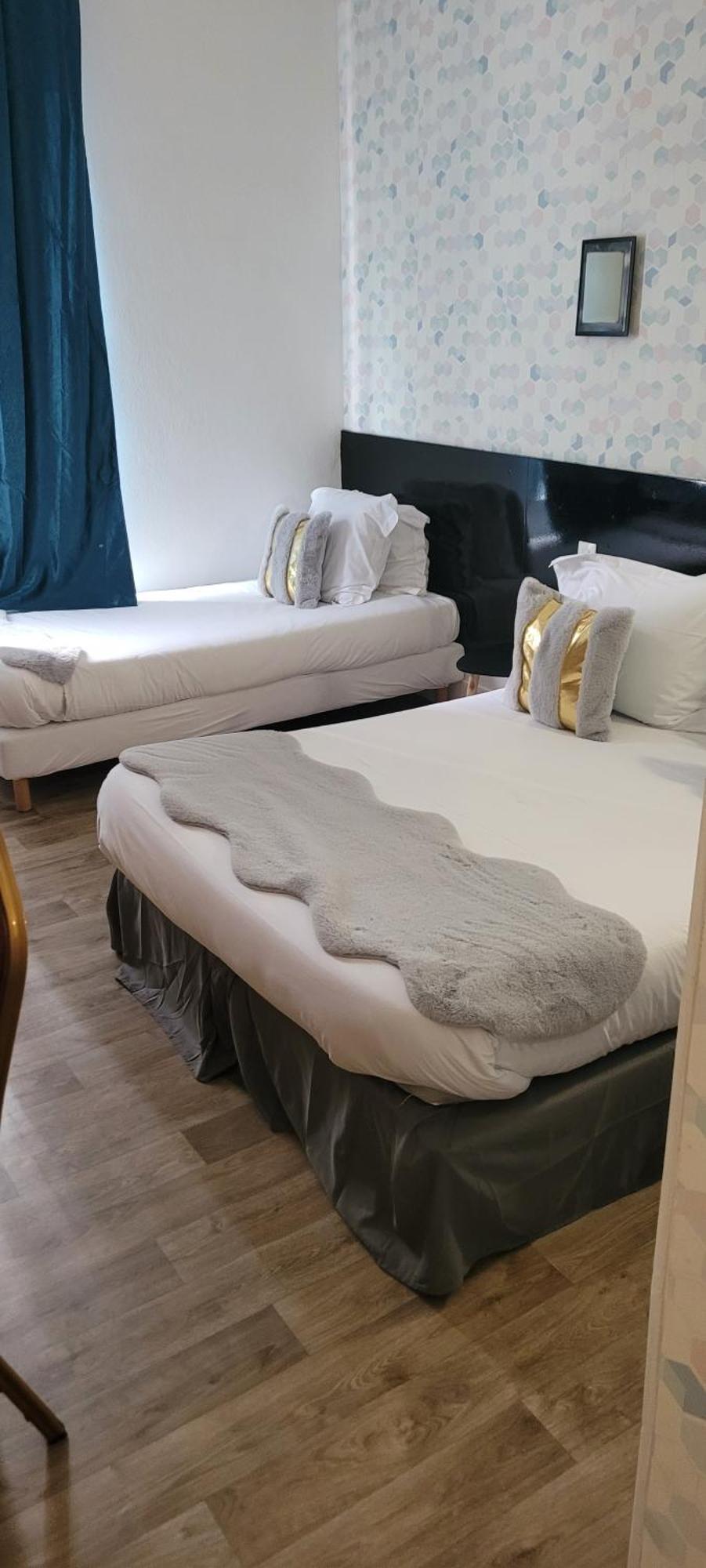 אמיינס Hotel Central Anzac מראה חיצוני תמונה